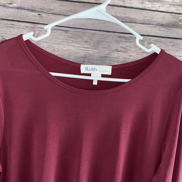 Rohb by Joyce Azria assymetrical hem top - Picture 2 of 3